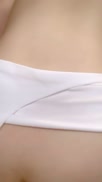 觉觉子姐妹花没有男人只能双女互玩，翘起大屁股抹上酸奶揉搓小穴
